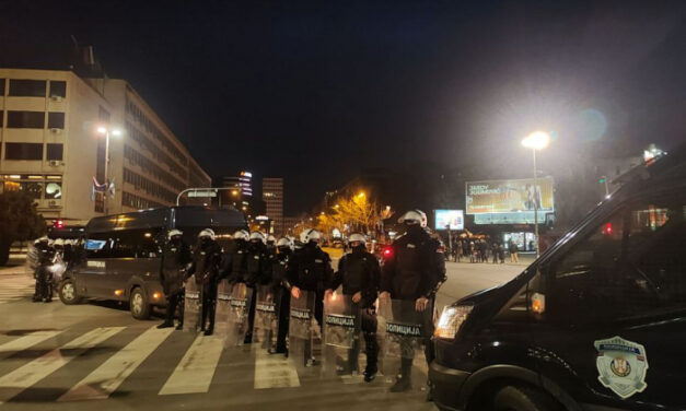 Az újvidéki erőszak a csőcselék törvényének bevezetéséhez vezet