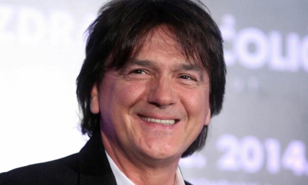 Bombát dobtak Zdravko Čolić dedinjei házára