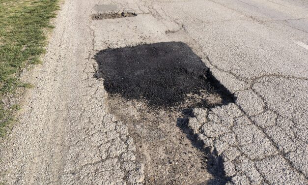 Betömték a kátyúk egy részét Szabadkán, már, ha ezt javításnak lehet nevezni