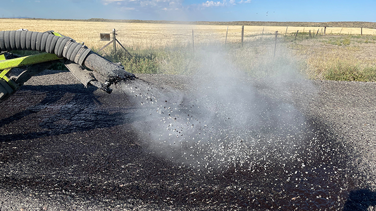 Két perc alatt eltünteti a kátyút az új technológia