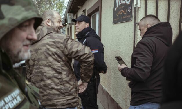 Az EU követeli a hatóságoktól, hogy vonják felelősségre a támadókat