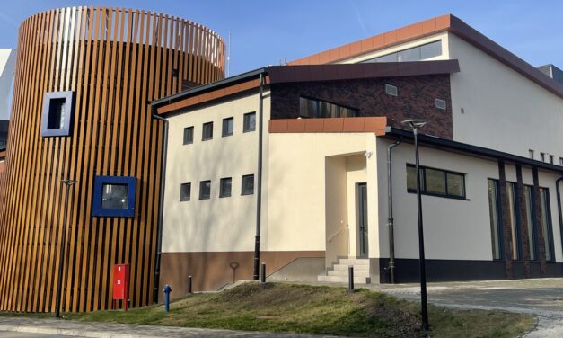 Medencetisztító robotot vásárol Topolya község