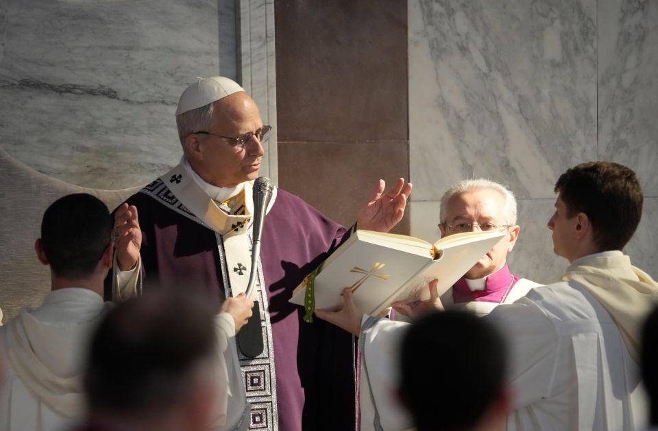 A pápa arra kéri a papokat, hogy hagyjanak fel a ChatGPT segítségével írt prédikációkkal