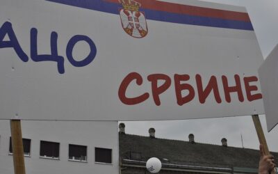 Georgiev: Vučić azt üzeni a szavazóinak, „ha jók lesztek, a papa ad pénzt”