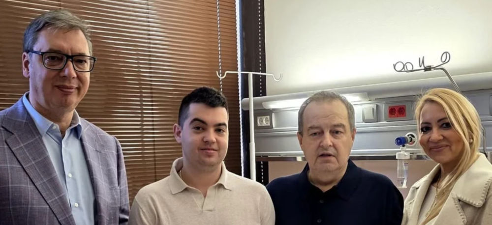 A belügyminiszter elhagyta a kórházat