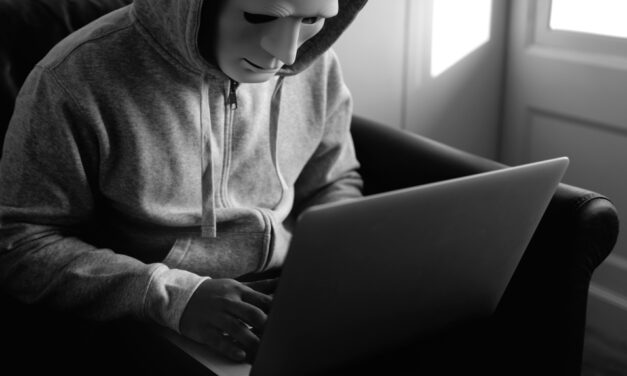 Halálos fenyegetésért nyolc hónap felfüggesztett börtönbüntetés