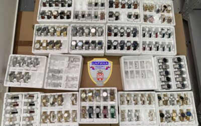 Tízezer euró értékben próbált órákat csempészni, lebukott Horgosnál