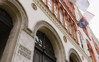 Rendőrigazgató: Gázmaszkokat, petárdákat, tűket találtak a Rektori Hivatal épületében