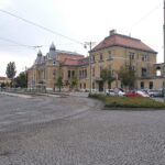 Hetekre lezárják a szegedi vasútállomás előtti teret