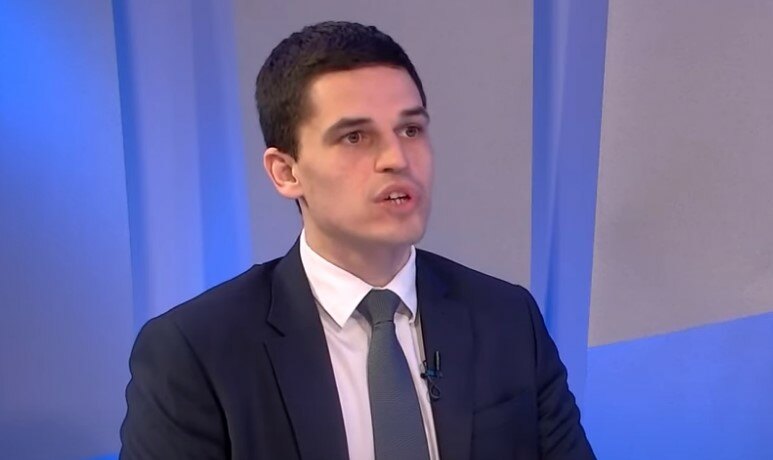 <span class="entry-title-primary">„Talán nem minden usztasa horvát, de minden horvát usztasa”</span> <span class="entry-subtitle">Az SSP bűnvádi feljelentést tesz a vajdasági képviselőház alelnöke ellen a kijelentése miatt</span>