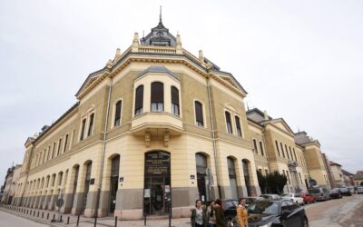 „Ha tudtam volna, hogy a Matica srpska a haladóké, nem is énekeltem volna ott” A Matica srpska lemondta Katarina Jovanović koncertjét, mert a belgrádi tüntetésen énekelt