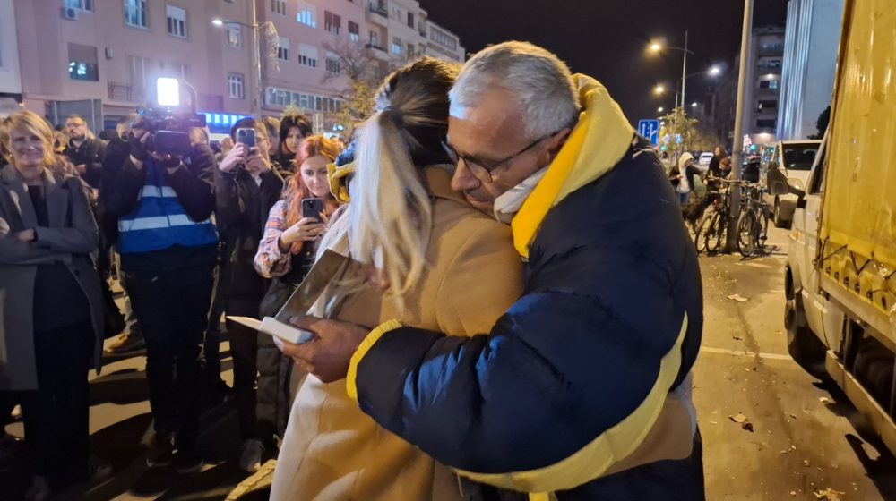 Újvidéki diákok tüntetést szerveznek Milomir Jaćimović támogatására