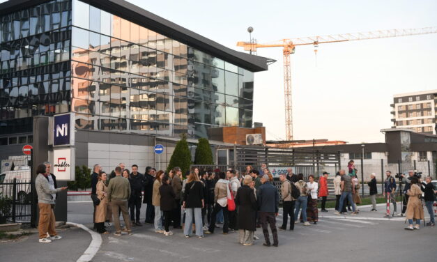 Tiltakoznak az N1 dolgozói az igazgató felmentése miatt