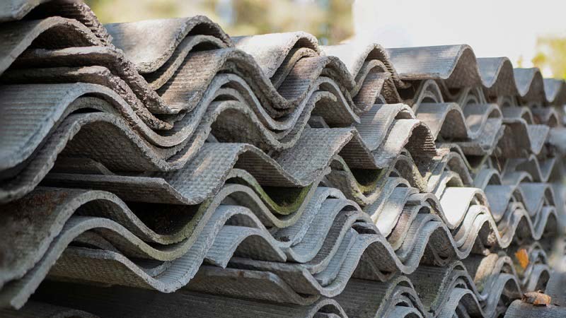 Azbesztlemezeket raktározott a szabadkai férfi, letartóztatták