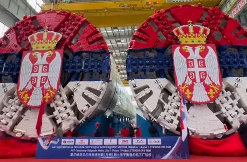 Elkészültek a belgrádi metróalagutat vájó „vakondok”