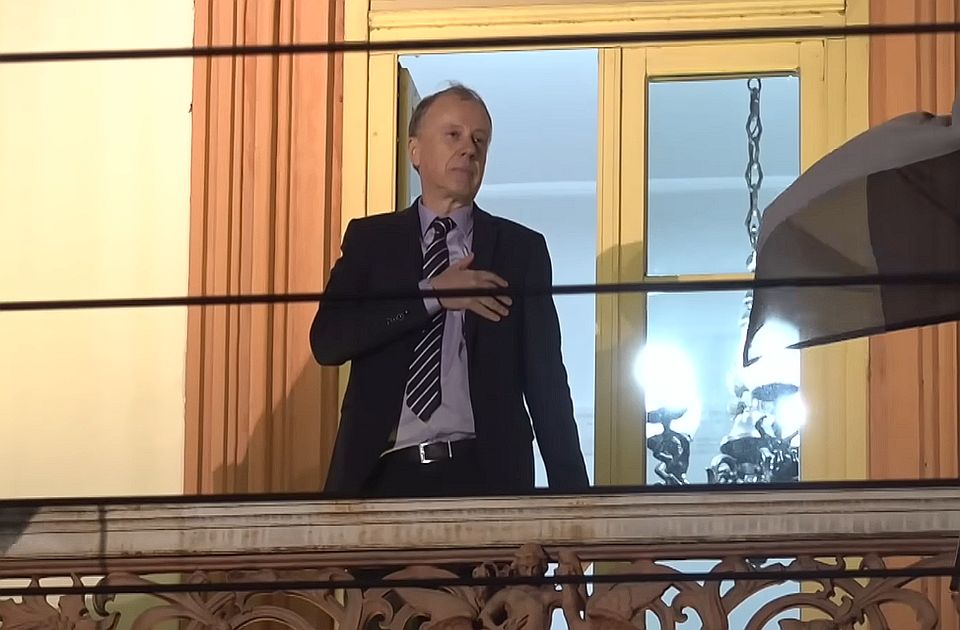 Akadémiai Plénum: Haladéktalanul írják ki előrehozott parlamenti választásokat!