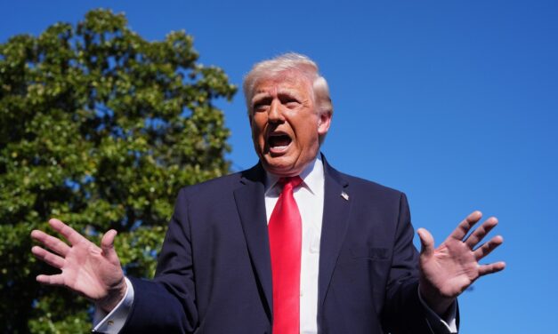 A CIA egykori igazgatója szerint Trump már nem beszámítható