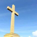 Mintegy tizennégy méter magas keresztet épít a minisztérium