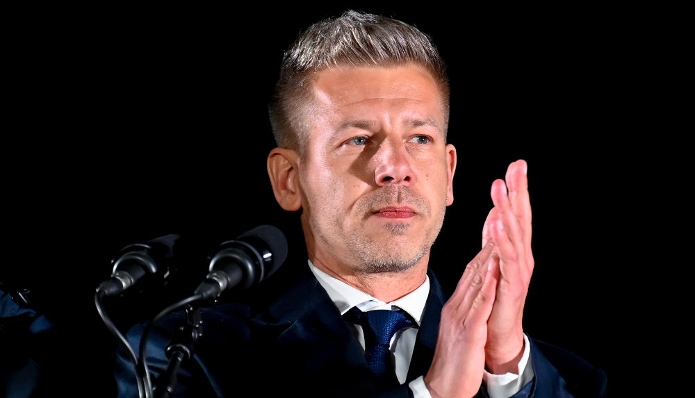 Magyar: Nem szabad különbséget tenni magyar és magyar között, megosztani és hergelni, mert az bűn