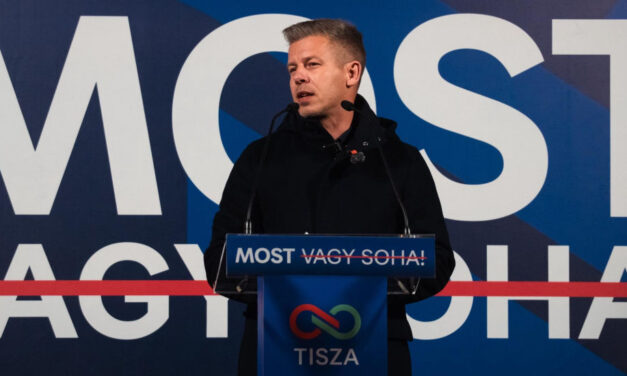 Magyar: Felszólítom Orbánt, hogy hagyjon fel a pánikkeltéssel