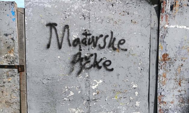 A magyar közösséget sértő falfirka jelent meg a Szent Teréz-székesegyház környékén