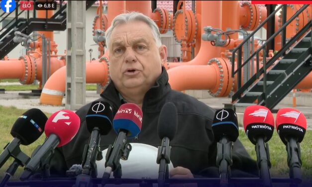 Orbán locsolkodás helyett lejött a szerb-magyar határhoz, hogy megnézze minden rendben van-e