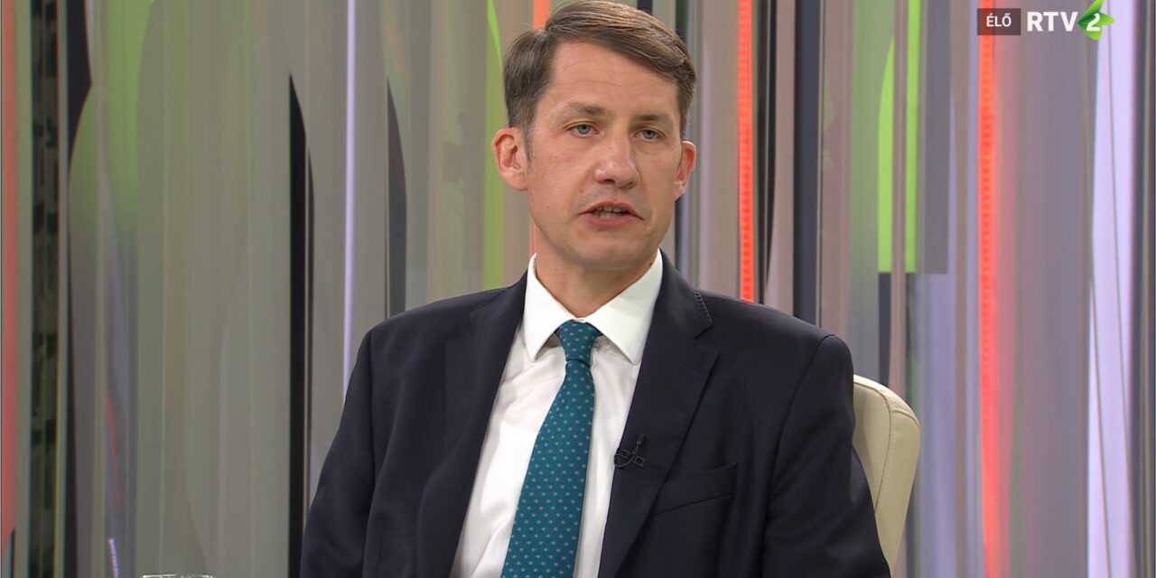 Pásztor: Az se biztos, hogy szerb nemzetiségűek voltak a zászlóégetés elkövetői