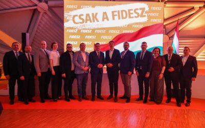 Végel: Egyre kínosabb olvasni a vajdasági magyar politikusok önigazoló, önfényező kijelentéseit