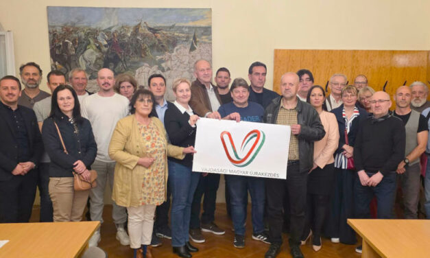 Megalakult a Vajdasági Magyar Újrakezdés, amely lemondásra szólította fel a VMSZ vezetőségét