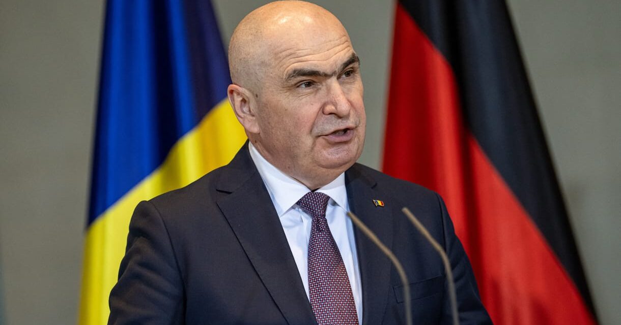 Megbukott a román kormány