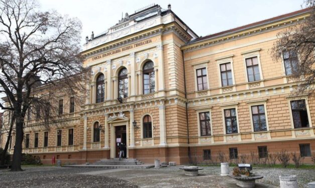 Összeomlott az oktatás az újvidéki gimnáziumban