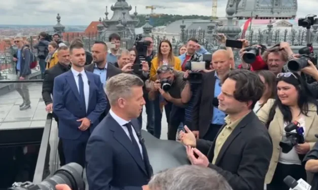 „Öcsi, ezt ki fogod perkálni” – durva üzengetés Magyar és Havasi között