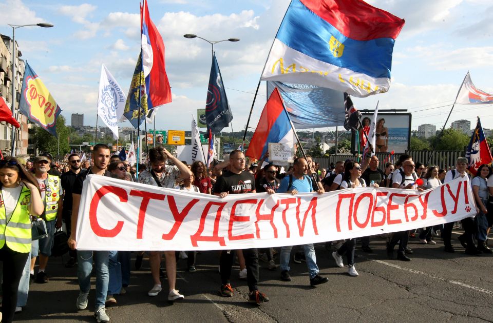Egyetemisták: Vagy Szerbia, vagy a maffia