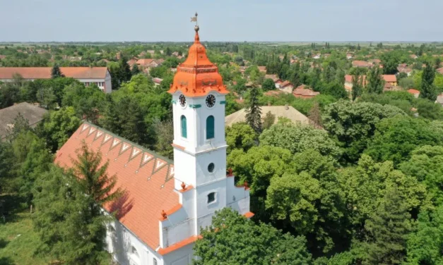 Csáti Szabó Lajos tiszteletes leváltásának a visszavonását kérik a bácskossuthfalvi reformátusok