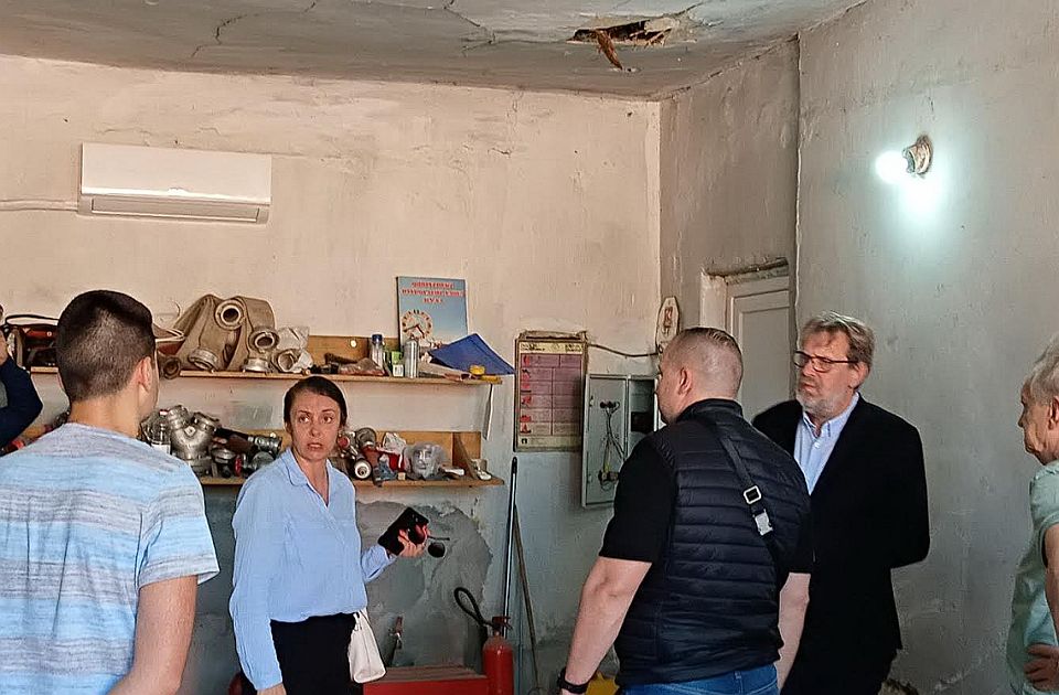 Segít a tartomány a Zombor környéki földrengés károsultjain