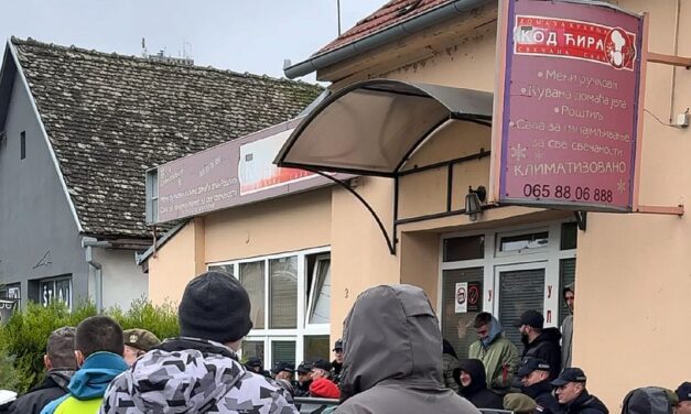 Bérmentesen adta ki az éttermét a haladóknak, nem sokkal később pénzt kapott a tartományi költségvetésből