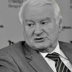 Meghalt Dragoljub Mićunović