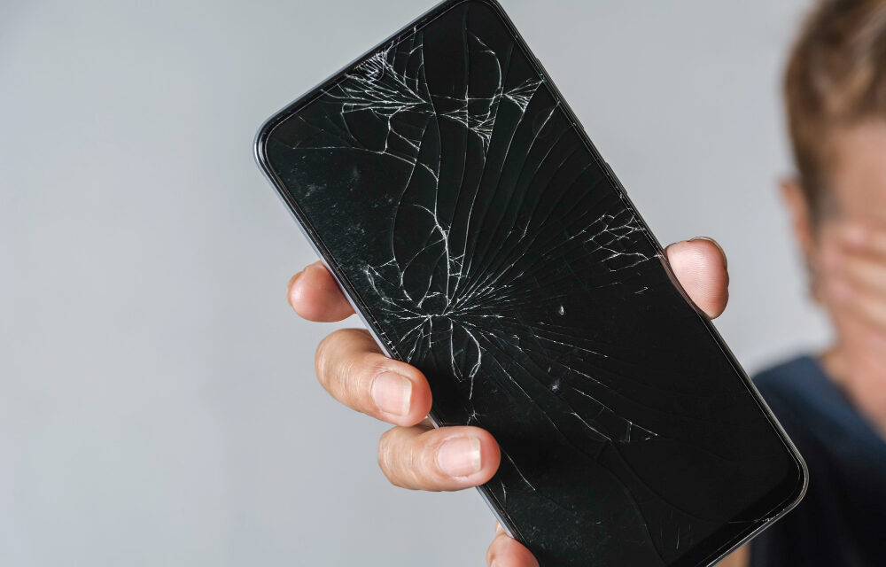 Megsérült egy kiskorú telefonja, miközben a haladókat videózta Szabadkán