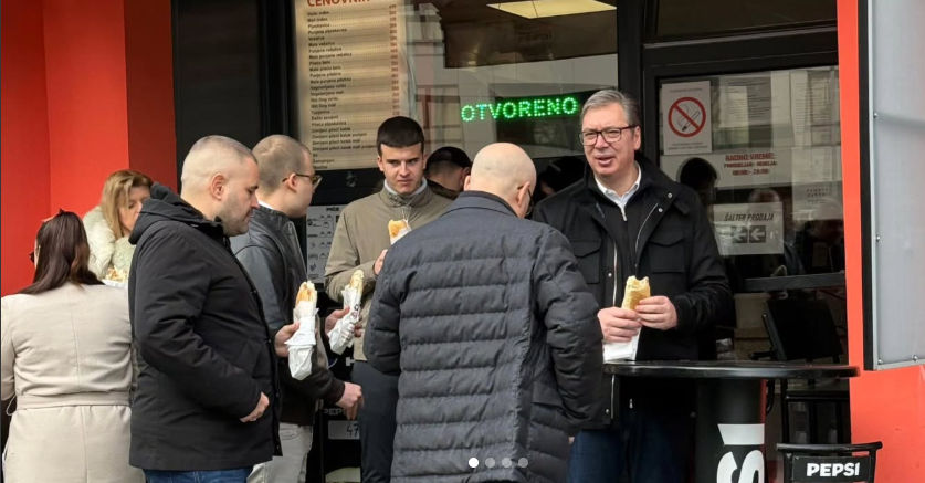 „A hívei azt várják, most ne egy gyorséttermet látogasson meg, hanem egy nagygyűlést szervezzen”