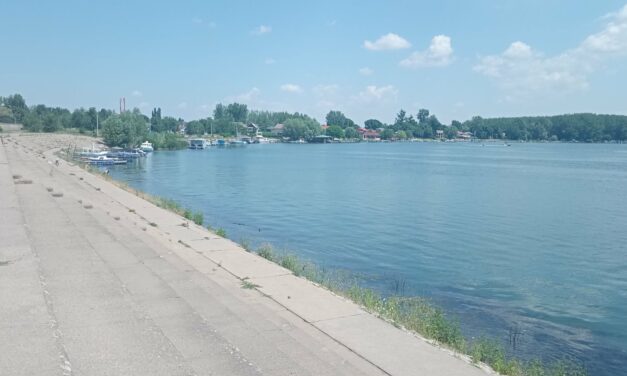 Egy férfi holttestét emelték ki a Tiszából