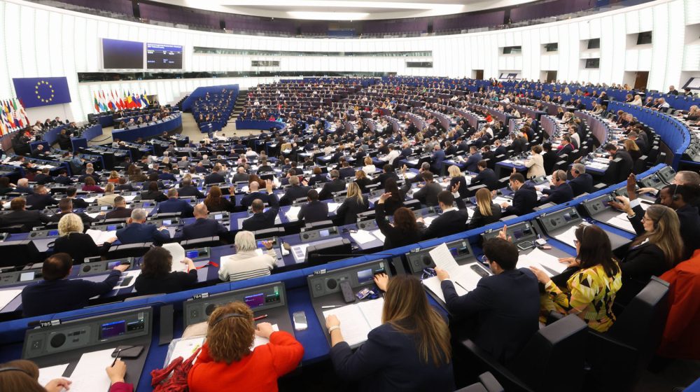 Horvát EP-képviselő: Csak háborús kártérítés után lehessen EU-tag Szerbia és Montenegró