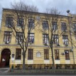 A szabadkai Politechnikai Iskola alkalmazottainak egy része szerint 11 munkavállaló szerződését bontották fel