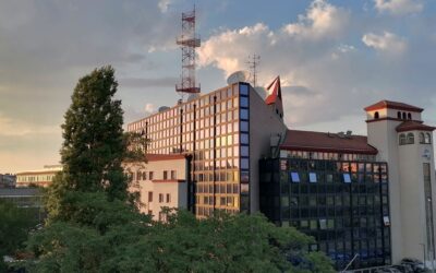 „Ez a riport az újságírói etika teljes összeomlását jelenti” Az RTS dolgozóinak egy csoportja felelősségre vonást követel az egyetemistákról és a hangágyúról szóló riport miatt