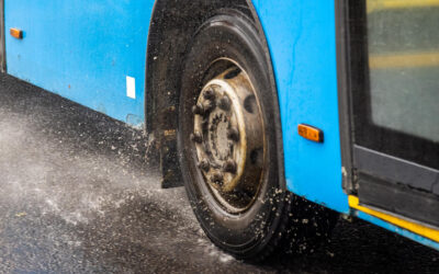 Szerbiai utasokat szállító emeletes busz balesetezett Bulgáriában