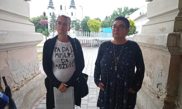 Ha a figyelmeztető sztrájk eredménytelen lesz, éhségsztrájkba kezd két óbecsei édesanya