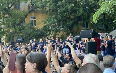 Hatalmas ünnepléssel fogadta Szabadka a Spartak kosarasait (fotógaléria)