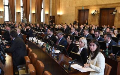 A tartományi hatalom szerint jól gazdálkodtak, az ellenzék szerint felelőtlenül költekeztek