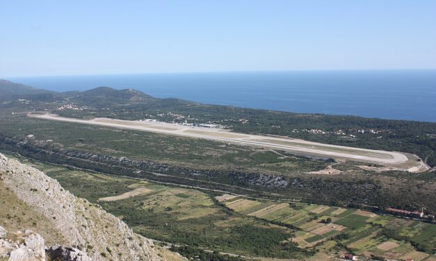 Megrepedt egy repülőgép ablaka a Dubrovnikba tartó járaton