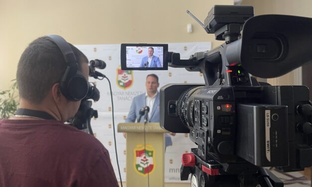 Egy egyszerű törvénymódosítással elhalaszthatják az ősszel esedékes nemzeti tanácsi választásokat