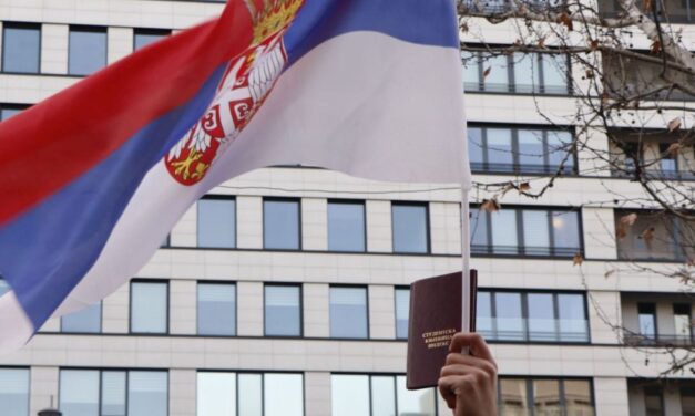 „Magyar Péter példáját követve lehetne Szerbiában is választást nyerni”
